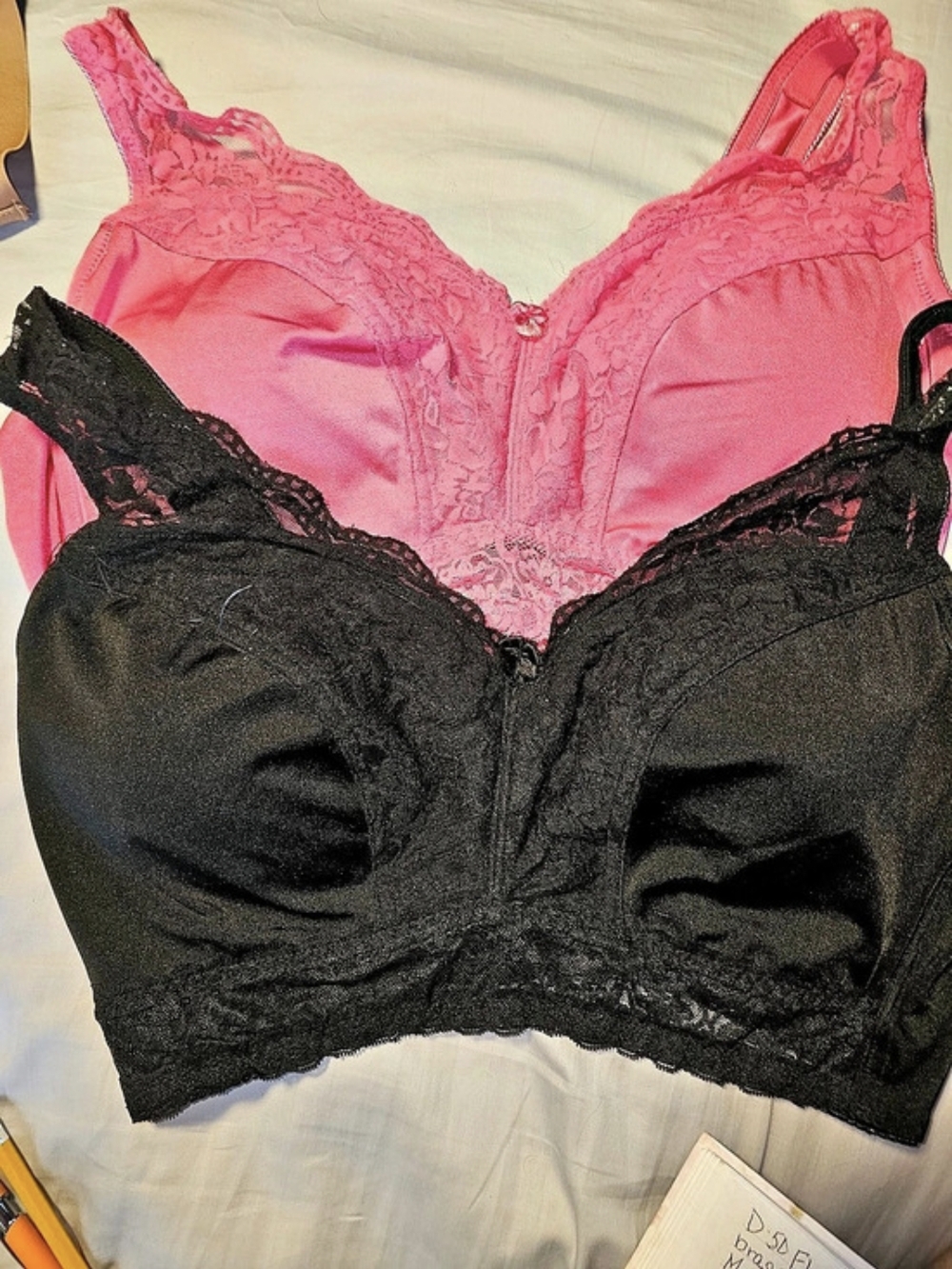 2 Ronda Shear Pinup 2X Black & Pink Lace Bras